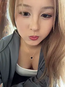 yuki june online show from April 23, 2026, 7:59 am