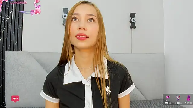 Naomi Rousse online show from March 3, 2026, 12:56 pm