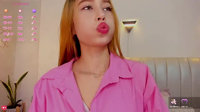 Naomi Rousse online show from July 8, 2026, 1:12 pm