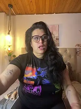 Snapshot of Andrea_secret_ chatting on July 21, 2026, 1:56 pm Andrea secret online show from July 21, 2026, 1:56 pm