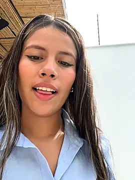 EMILIIA RICHTER   online show from October 31, 2025, 7:10 pm