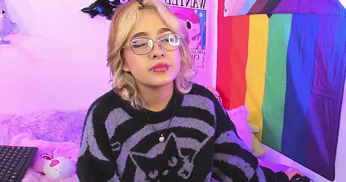 NekoWaifu online show from October 21, 2025, 1:10 pm