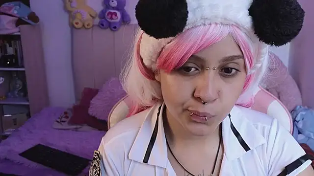NekoWaifu online show from May 25, 2026, 3:11 pm