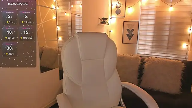 sophiee09  online show from March 9, 2026, 1:36 pm