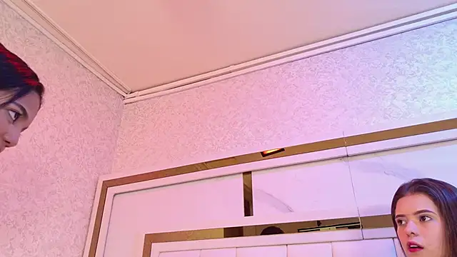 Snapshot of paulina_cano chatting on February 17, 2026, 7:22 pm paulina cano online show from February 17, 2026, 7:22 pm