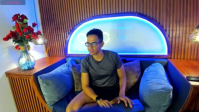 JacobDraven online show from November 12, 2025, 3:21 am