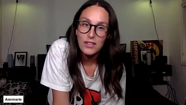 annmarieferrara online show from October 8, 2025, 2:35 am