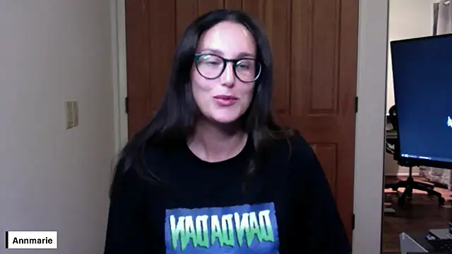 annmarieferrara online show from October 1, 2025, 2:27 am