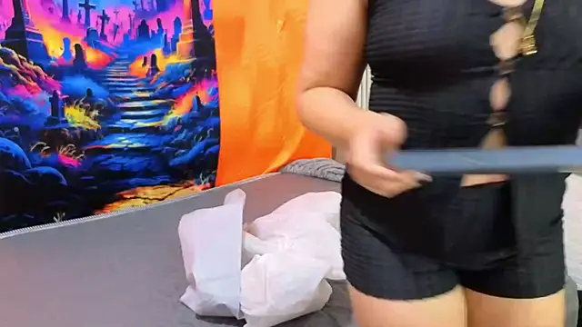 sofiagutierrez   online show from October 10, 2025, 2:34 am