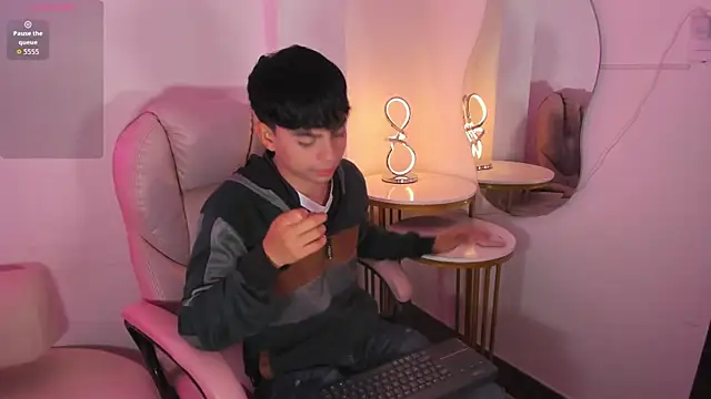 Peter chase online show from September 21, 2025, 6:24 pm