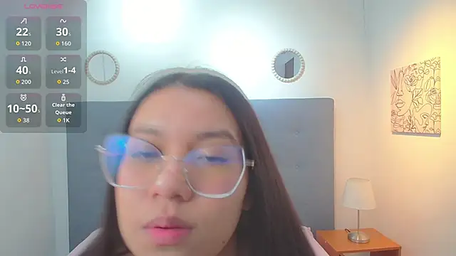 chaneelstark online show from October 15, 2025, 4:11 am