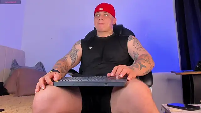 denis munera online show from November 3, 2025, 10:19 am