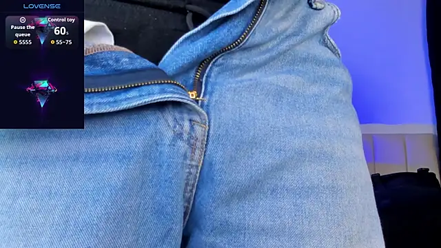 denis munera online show from September 21, 2025, 3:28 pm