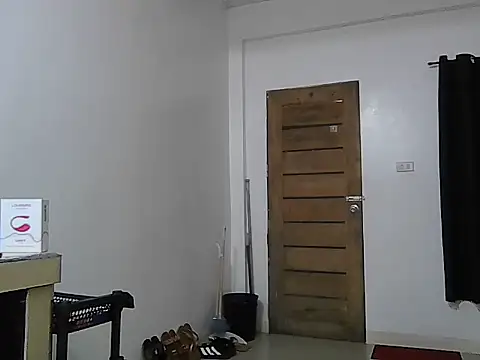cumslut selena69 online show from June 15, 2026, 11:59 pm