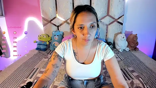 Isa klein online show from August 4, 2026, 3:44 am