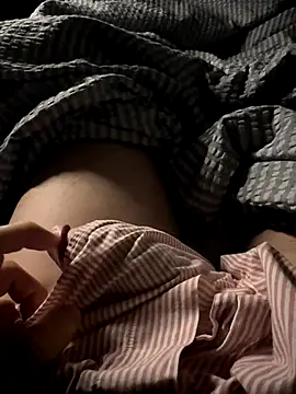 Snapshot of koeanboy11 chatting on September 18, 2025, 4:32 pm koeanboy11 online show from September 18, 2025, 4:32 pm