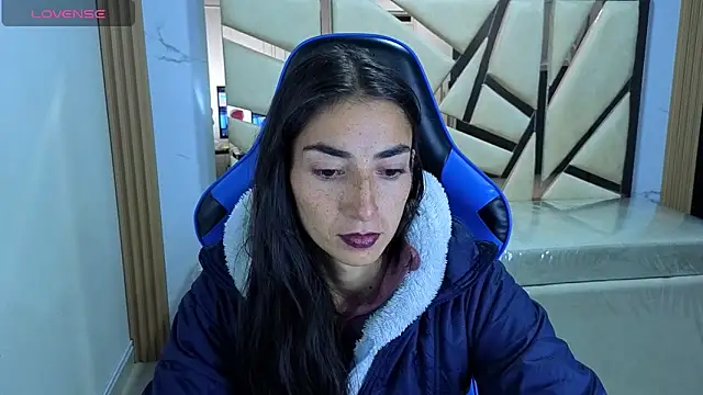 Snapshot of Maily_a_ chatting on March 4, 2026, 2:41 am Maily a online show from March 4, 2026, 2:41 am