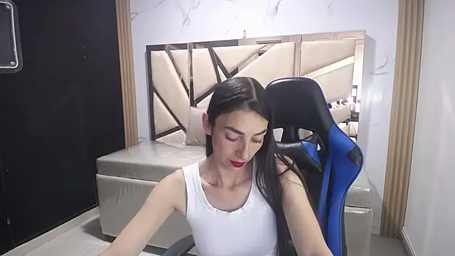 Maily a  online show from November 2, 2025, 3:22 am