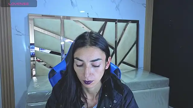 Snapshot of Maily_a_ chatting on March 13, 2026, 3:00 am Maily a online show from March 13, 2026, 3:00 am