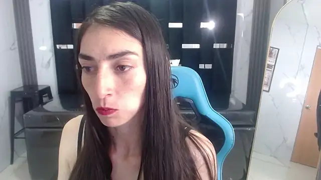 Maily a  online show from October 7, 2025, 2:56 am