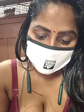 Jasmine Januja online show from November 15, 2025, 9:13 am