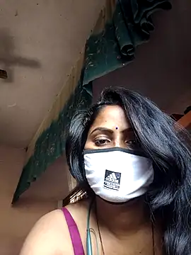 Jasmine Januja online show from October 12, 2025, 8:48 am