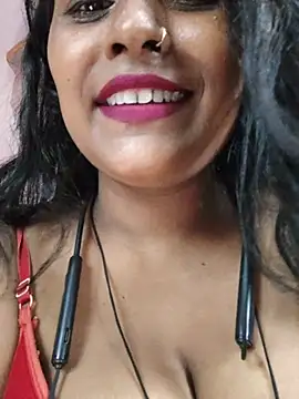 Snapshot of Jasmine_Januja chatting on July 17, 2026, 1:47 am Jasmine Januja online show from July 17, 2026, 1:47 am