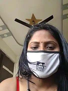 Jasmine Januja online show from January 7, 2026, 5:01 am