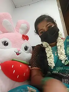 Snapshot of TAMIL_AMMUKUTTYY chatting on November 13, 2025, 6:45 pm TAMIL AMMUKUTTYY online show from November 13, 2025, 6:45 pm