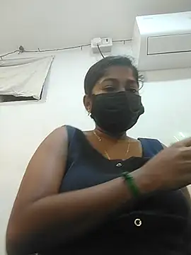 Snapshot of TAMIL_AMMUKUTTYY chatting on October 18, 2025, 6:54 pm TAMIL AMMUKUTTYY online show from October 18, 2025, 6:54 pm