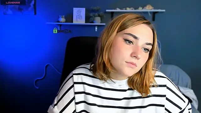 casey meow  online show from October 23, 2025, 8:35 am