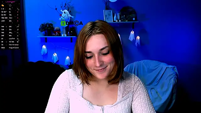 casey meow  online show from November 1, 2025, 10:42 am