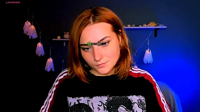 casey meow  online show from November 2, 2025, 9:36 am