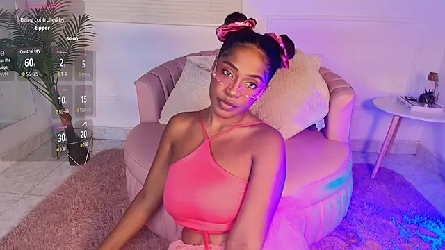 alessia moon1 online show from November 15, 2025, 1:26 pm