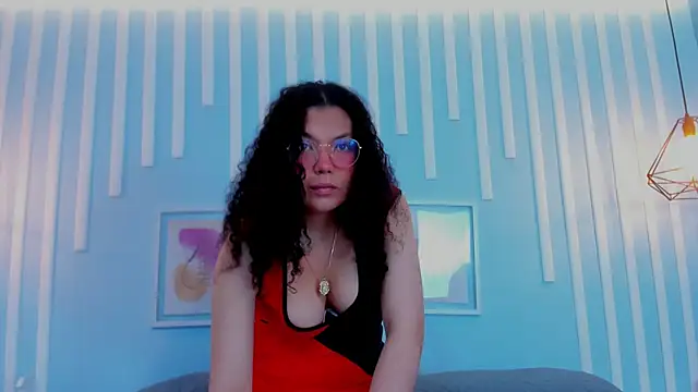 SweetStarr  online show from October 14, 2025, 12:50 pm