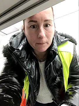 bichota85 online show from February 13, 2026, 11:10 am