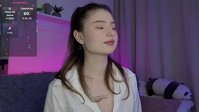  Lua   online show from March 9, 2026, 10:02 pm