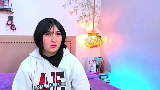 Snapshot of Daphnee-x chatting on September 27, 2025, 12:11 pm Daphnee-x online show from September 27, 2025, 12:11 pm