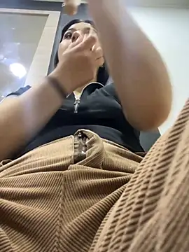 Snapshot of Daphnee-x chatting on October 10, 2025, 11:55 am Daphnee-x online show from October 10, 2025, 11:55 am