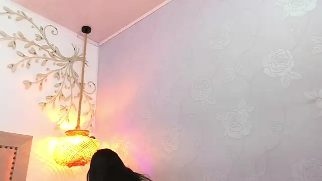 Snapshot of Daphnee-x chatting on October 30, 2025, 11:30 am Daphnee-x online show from October 30, 2025, 11:30 am