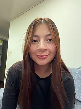 Karlee Grey1 online show from May 9, 2026, 3:32 am