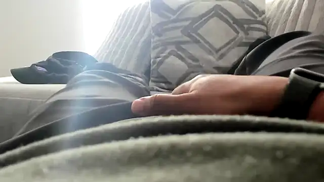 caramelizedzeus online show from October 15, 2025, 2:36 pm