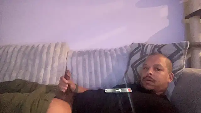 caramelizedzeus online show from November 8, 2025, 12:09 pm