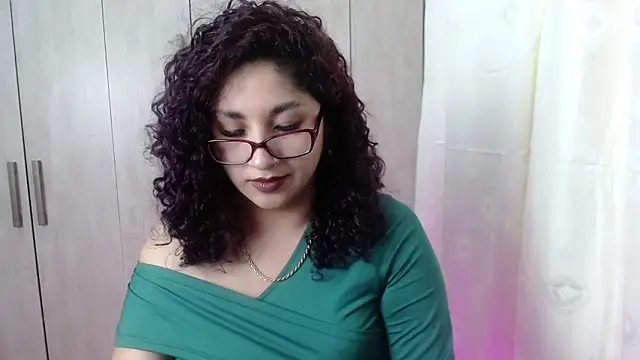 Gia Dior online show from November 13, 2025, 11:52 pm