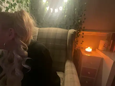 BonnyDesire online show from November 21, 2025, 8:08 pm