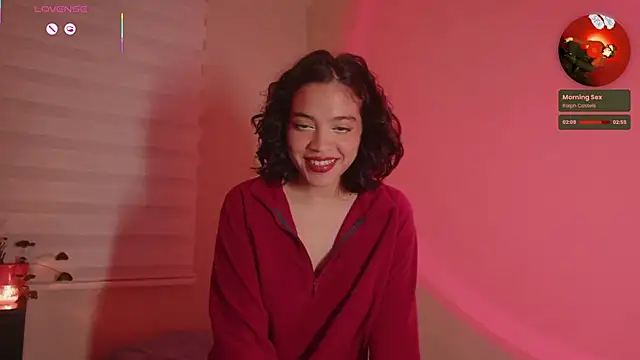  curiouskitten  online show from September 19, 2025, 2:04 am