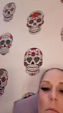 Snapshot of curvybabe88 chatting on December 2, 2025, 8:43 pm curvybabe88 online show from December 2, 2025, 8:43 pm