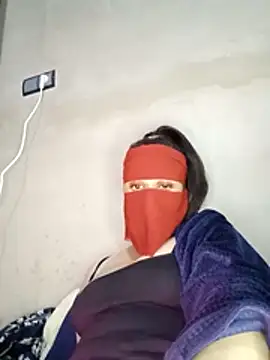 Snapshot of Sousou-24 chatting on December 15, 2025, 10:37 pm Sousou-24 online show from December 15, 2025, 10:37 pm