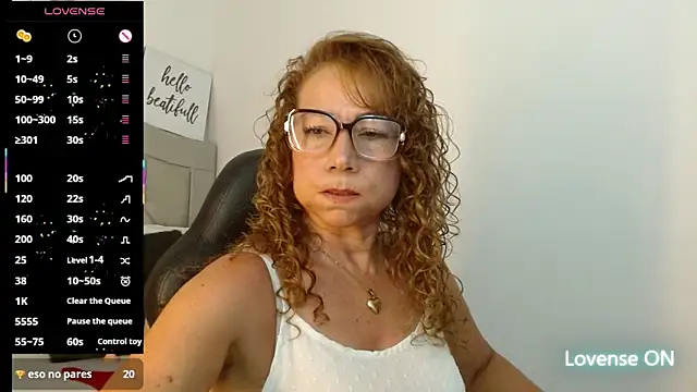 Jademommy  online show from October 27, 2025, 9:27 pm