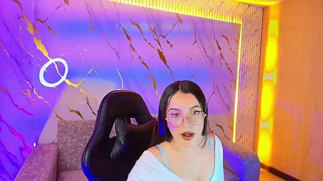 sophiadoll tf online show from September 23, 2025, 7:54 pm